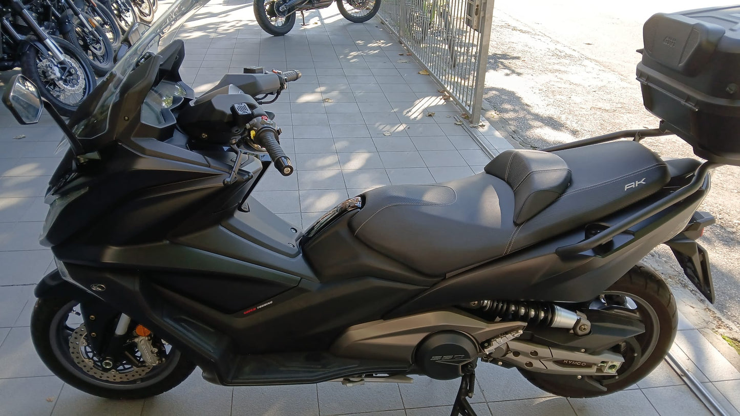 KYMCO AK 550
