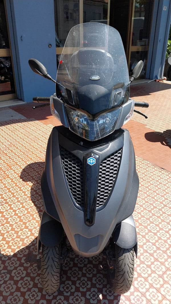 Piaggio MP3 300 Touring/LT (2015)