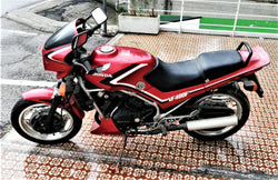 Honda VF400F Epoca del 1984