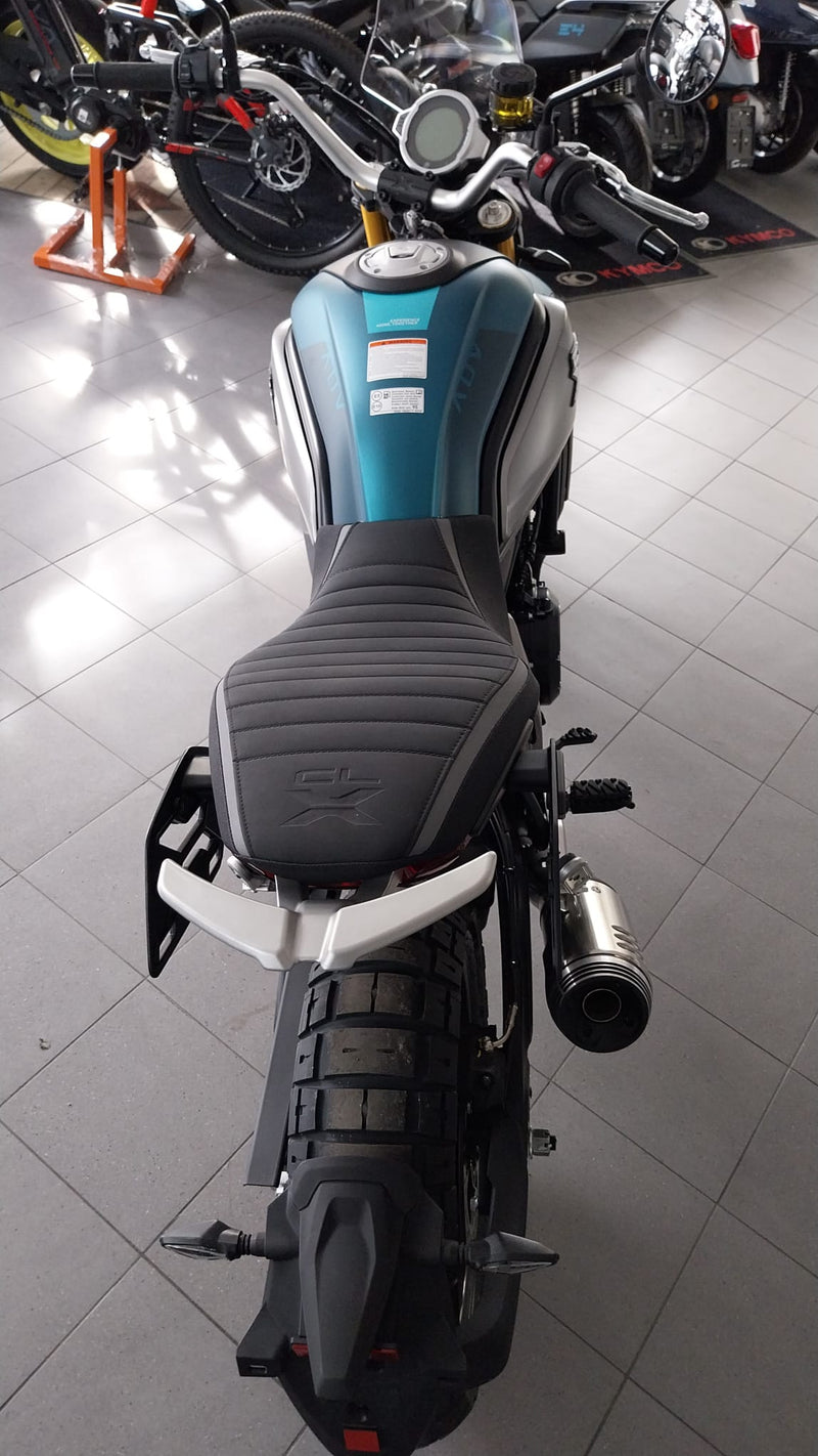 Cf.moto 700 adv