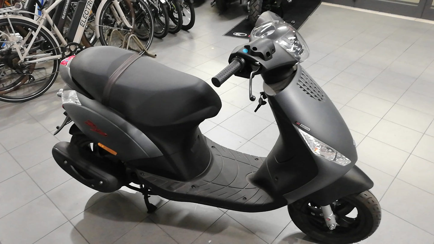 Piaggio Zip 50 4T