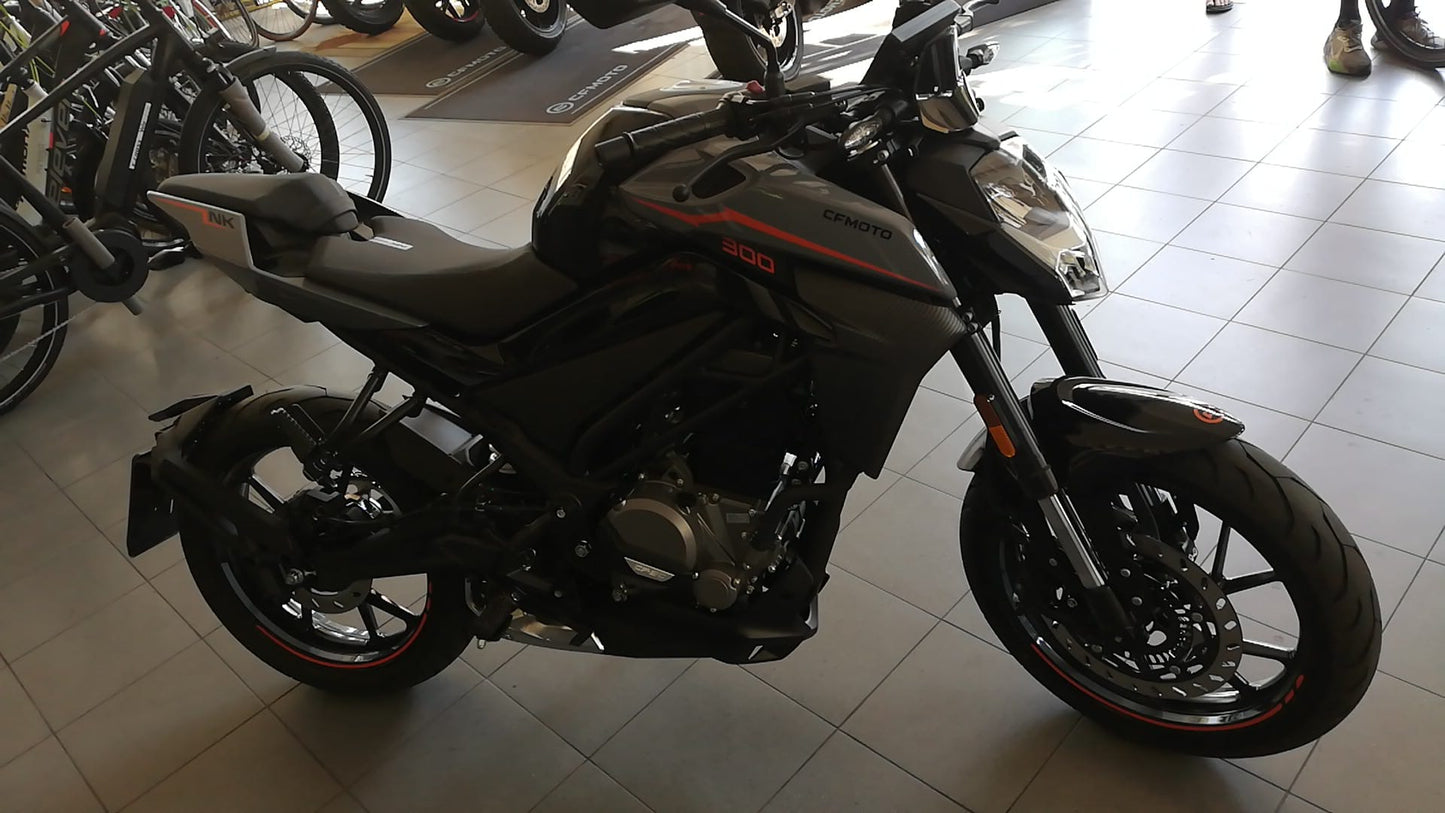 CF MOTO 300NK  (2023-24)